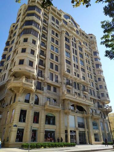 Продаётся 5-комн. новостройка 310 м², м. Ичеришехер, photo 1 from 16