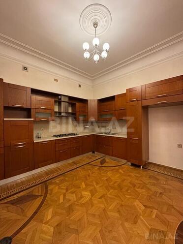 Продаётся 6-комн. дом/дача 450 м², м. Элмляр Академиясы, photo 8 from 17