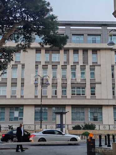 Satılır 1 otaqlı köhnə tikili 35 m², Elmlər Akademiyası m., photo 3 from 16
