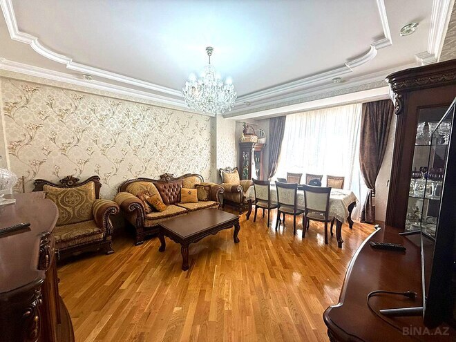 Продаётся 3-комн. новостройка 106 м², м. Кара Караев, photo 3 from 32