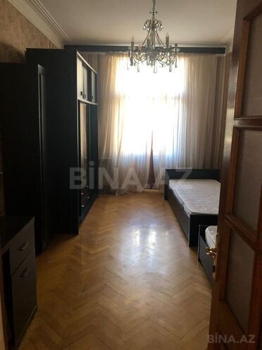 Сдаётся 4-комн. вторичка 85 м², м. Кара Караев, photo 7 from 10