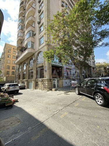 Продаётся  объект 200 м², м. Низами, photo 3 from 18