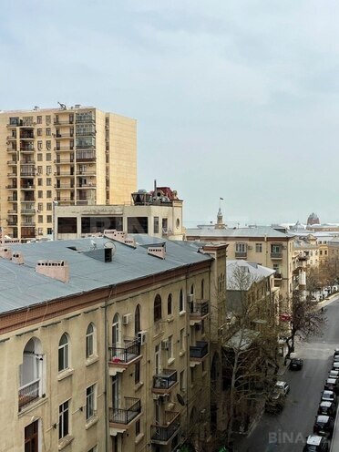 İcarəyə verilir 20 otaqlı ofis 2 000 m², İçəri Şəhər m., photo 31 from 32
