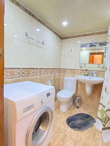 Satılır 3 otaqlı köhnə tikili 92 m², 28 May m., photo 27 from 28