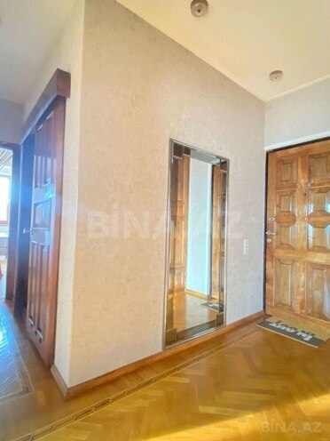 Satılır 3 otaqlı köhnə tikili 92 m², 28 May m., photo 15 from 28