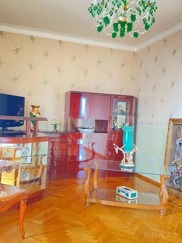 Satılır 3 otaqlı köhnə tikili 92 m², 28 May m., photo 10 from 28