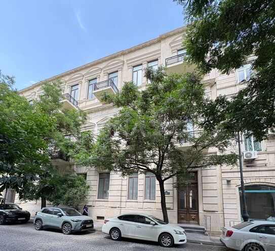 Сдаётся 4-комн. офис 360 м², м. Сахил, photo 11 from 13