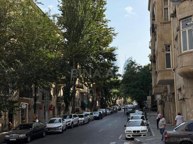 Продаётся  объект 450 м², м. Ичеришехер, photo 3 from 10