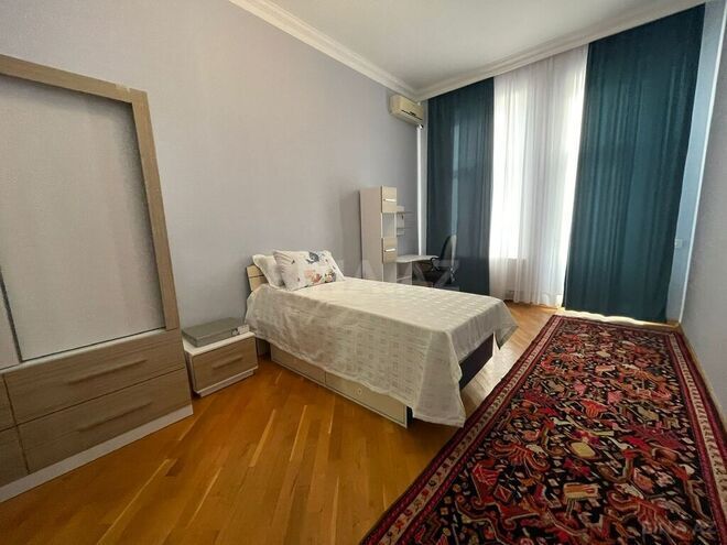 İcarəyə verilir 4 otaqlı köhnə tikili 200 m², İçəri Şəhər m., photo 18 from 28