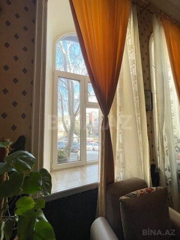 Satılır 3 otaqlı köhnə tikili 69 m², Sahil m., photo 22 from 28
