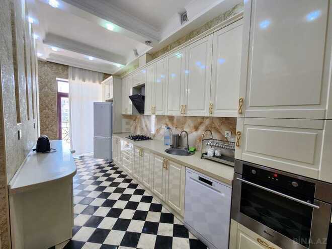 Сдаётся 3-комн. новостройка 128 м², м. 28 мая, photo 17 from 21