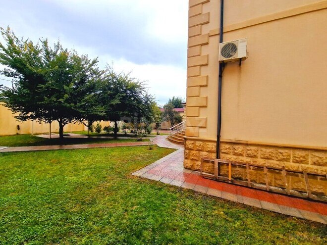 Сдаётся 15-комн. офис 700 м², пос. Бадамдар, photo 30 from 32