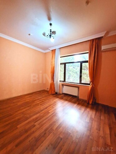 Сдаётся 15-комн. офис 700 м², пос. Бадамдар, photo 20 from 32