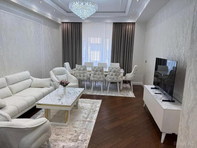 Сдаётся 3-комн. новостройка 130 м², Хатаинский р., photo 1 from 17