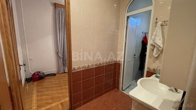 Satılır 7 otaqlı həyət evi/bağ evi 450 m², 7-ci mikrorayon q., photo 15 from 21