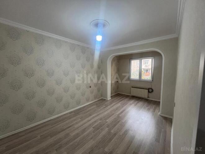 Продаётся 3-комн. вторичка 76 м², м. 20 января, photo 1 from 11