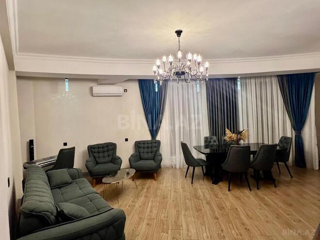 Продаётся 3-комн. новостройка 150 м², Ясамальский р., photo 1 from 31