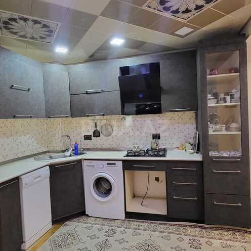 Продаётся 4-комн. вторичка 110 м², м. Иншаатчылар, photo 13 from 17
