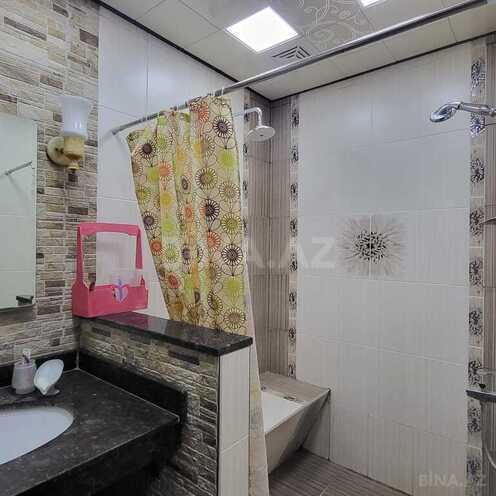 Продаётся 4-комн. вторичка 110 м², м. Иншаатчылар, photo 10 from 17