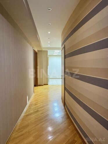 Satılır 4 otaqlı yeni tikili 190 m², 28 May m., photo 20 from 25