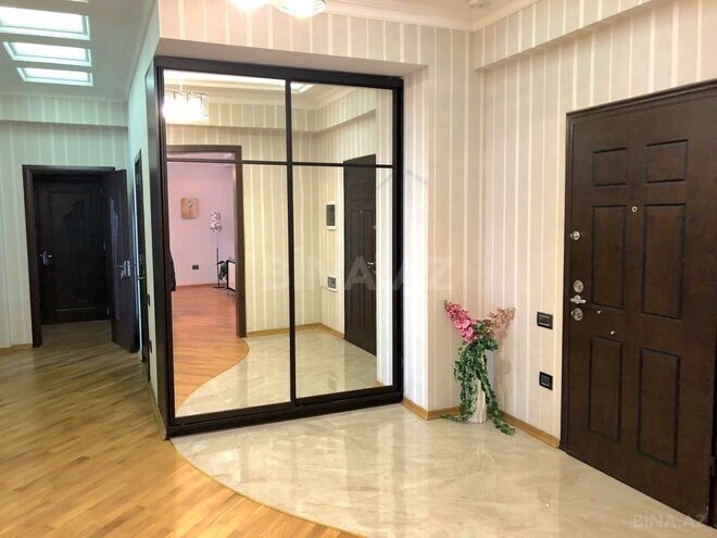 İcarəyə verilir 3 otaqlı yeni tikili 130 m², İçəri Şəhər m., photo 11 from 20