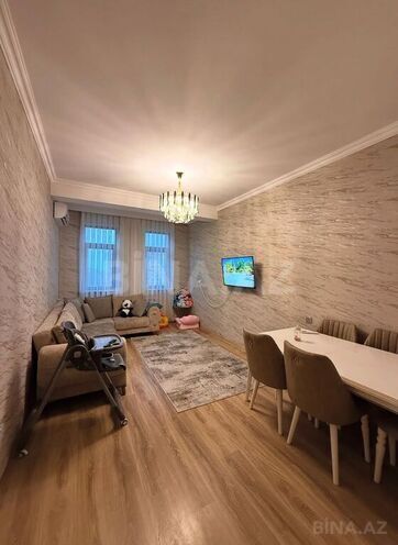 Сдаётся 2-комн. новостройка 80 м², м. Низами, photo 1 from 11