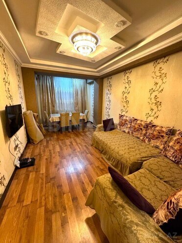 Продаётся 2-комн. новостройка 65 м², Бинагадинский р., photo 1 from 18