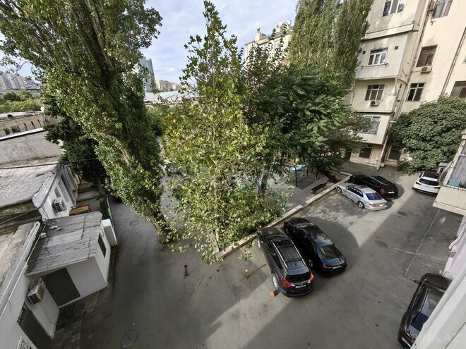 Продаётся 3-комн. вторичка 90 м², м. 28 мая, photo 15 from 30