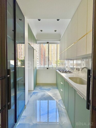 Продаётся 3-комн. новостройка 70 м², м. Кара Караев, photo 13 from 19
