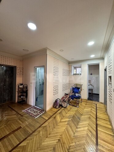 Satılır 4 otaqlı köhnə tikili 130 m², Nəsimi r., photo 7 from 12