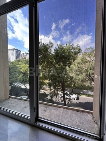 Satılır 4 otaqlı köhnə tikili 130 m², Nəsimi r., photo 4 from 12