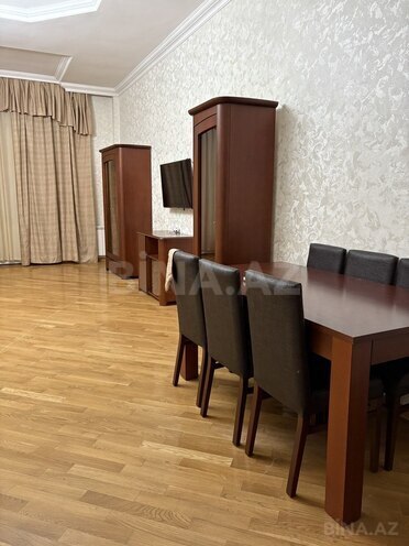 Сдаётся 3-комн. новостройка 190 м², м. Сахил, photo 7 from 14