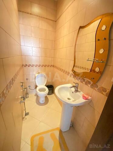 Сдаётся 3-комн. новостройка 145 м², м. Низами, photo 15 from 21