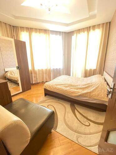 Сдаётся 3-комн. новостройка 145 м², м. Низами, photo 20 from 21