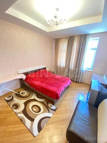 Сдаётся 3-комн. новостройка 145 м², м. Низами, photo 16 from 21