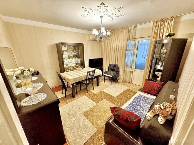Продаётся 2-комн. новостройка 60 м², м. Кара Караев, photo 1 from 16