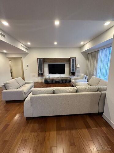 İcarəyə verilir 4 otaqlı yeni tikili 196 m², Səbail r., photo 8 from 32