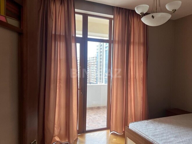 İcarəyə verilir 3 otaqlı yeni tikili 117 m², 28 May m., photo 10 from 24