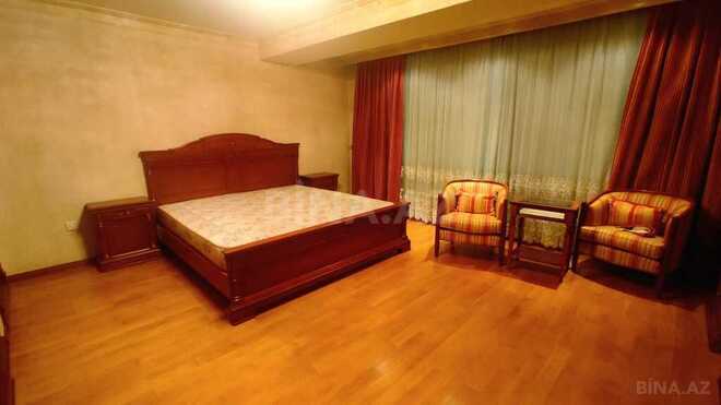 Satılır 7 otaqlı köhnə tikili 300 m², Səbail r., photo 17 from 32