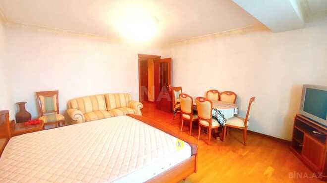 Satılır 7 otaqlı köhnə tikili 300 m², Səbail r., photo 18 from 32