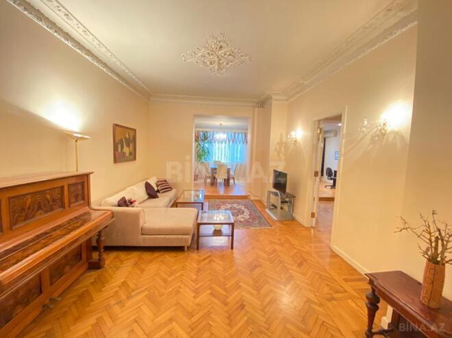 Сдаётся 3-комн. вторичка 120 м², м. Сахил, photo 10 from 29