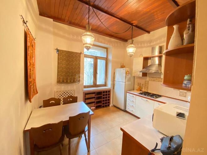 Сдаётся 3-комн. вторичка 120 м², м. Сахил, photo 12 from 29