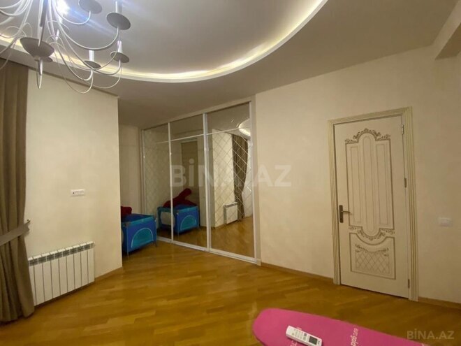 İcarəyə verilir 4 otaqlı yeni tikili 210 m², 28 May m., photo 6 from 10