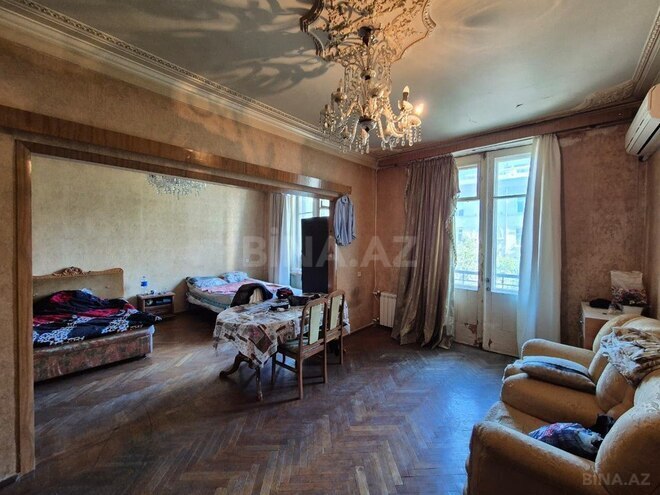 Продаётся 3-комн. вторичка 105 м², м. Низами, photo 6 from 14