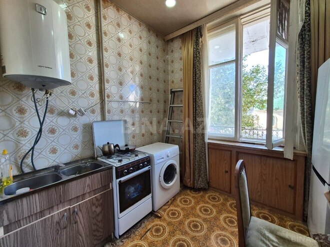 Satılır 3 otaqlı köhnə tikili 105 m², Nizami m., photo 12 from 16
