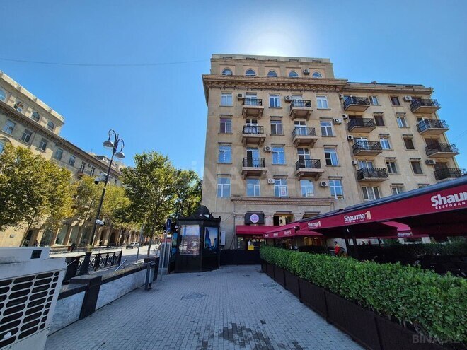 Satılır 3 otaqlı köhnə tikili 105 m², Nizami m., photo 4 from 16