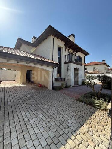 Продаётся 5-комн. дом/дача 360 м², пос. Sea Breeze, photo 1 from 32