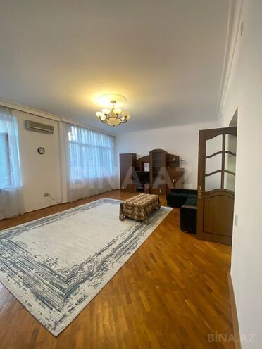 İcarəyə verilir 2 otaqlı köhnə tikili 94 m², Sahil m., photo 8 from 31