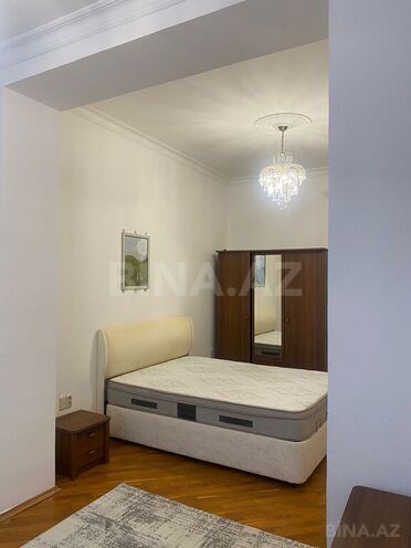 İcarəyə verilir 2 otaqlı köhnə tikili 94 m², Sahil m., photo 29 from 31