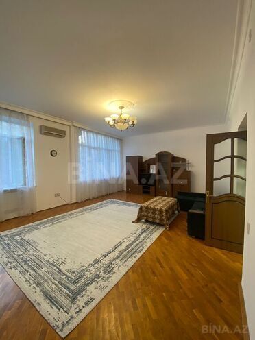 İcarəyə verilir 2 otaqlı köhnə tikili 94 m², Sahil m., photo 16 from 31